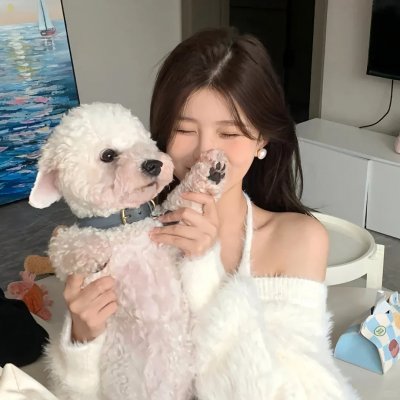 墙里的女人